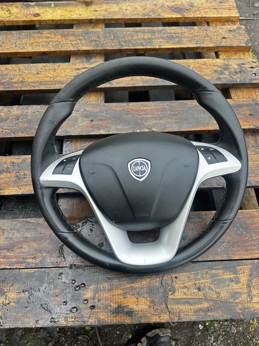 Волан с airbag Lancia Delta III 2009-2014г