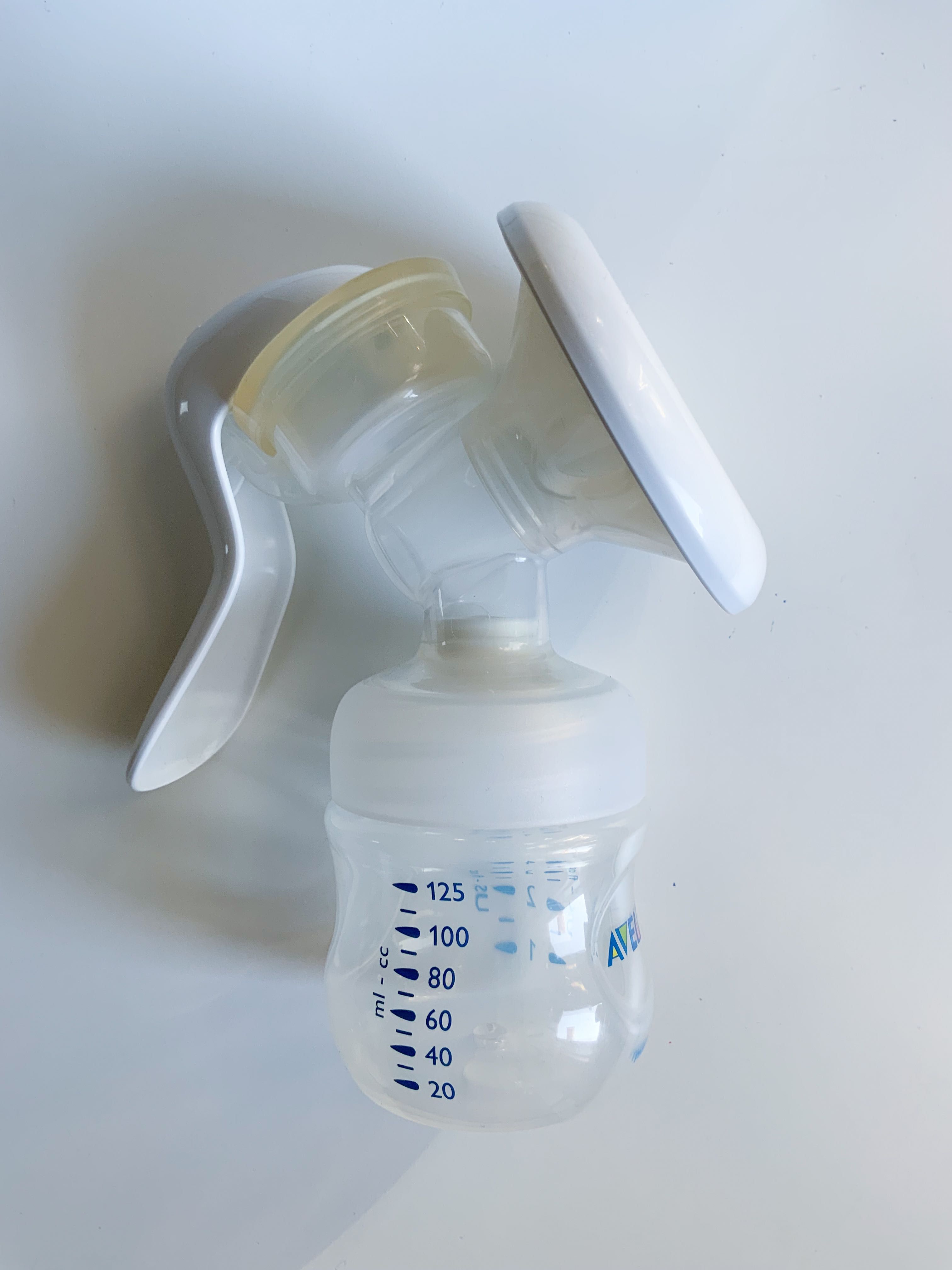 Ръчна помпа Philips Avent + шише 125 мл