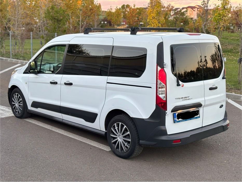 Vand/Schimb Ford Transit Connect 1.6 Tdci fab 2015 model Maxi 5500€