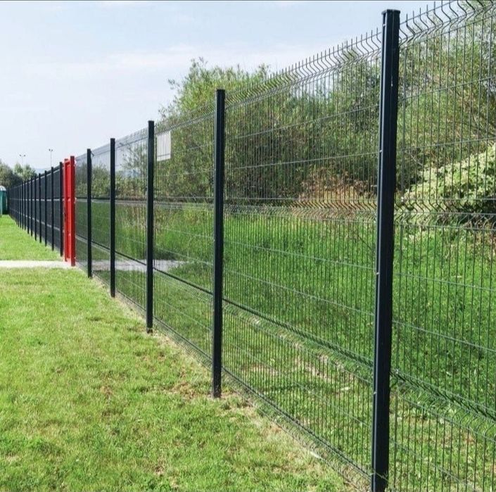 Facem garduri și porti din plasa bordurata sau din sipca metalica