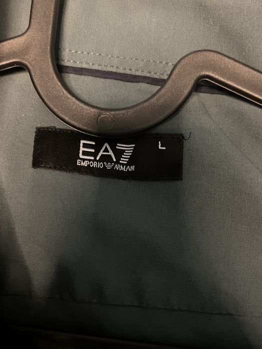 Риза EA7.