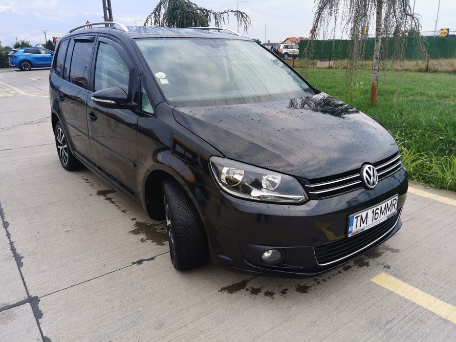 VW Touran 2.0 TDI Bluemotion 2014 140CP