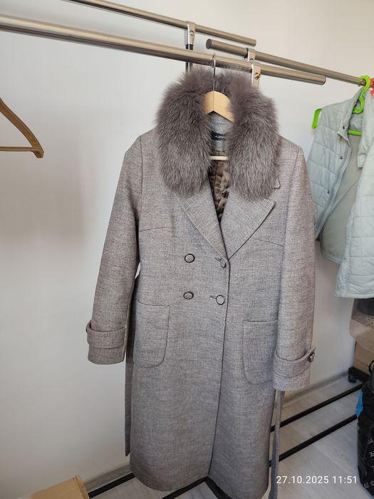 Продам женское пальто