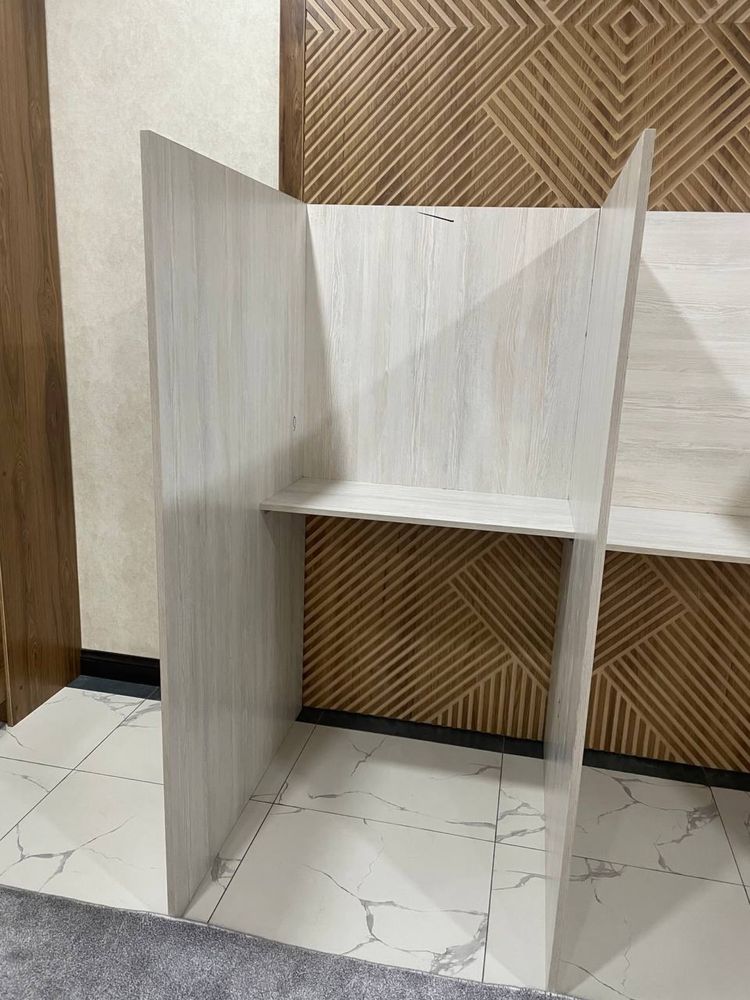 Ofis mebeli sotiladi srochno