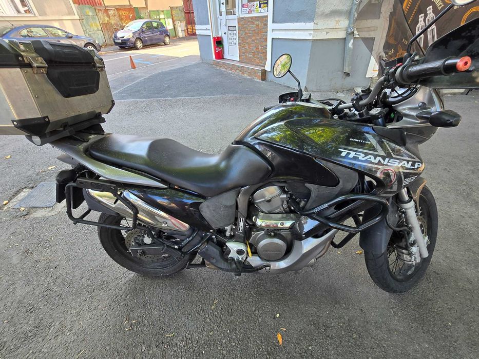 Homda Transalp 700