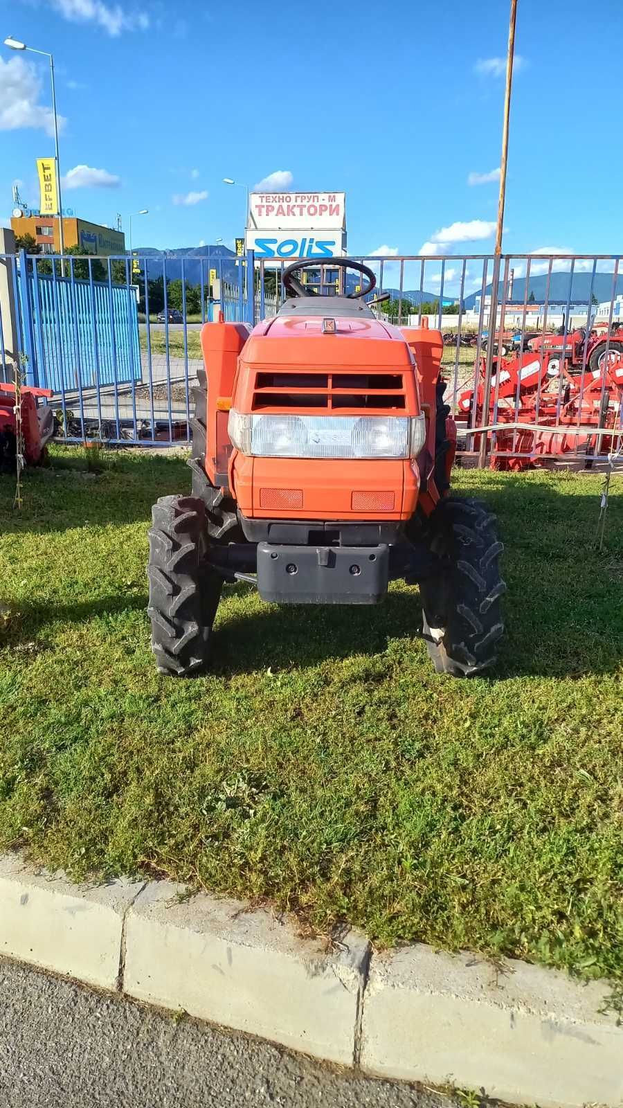Kubota трактор 20кс