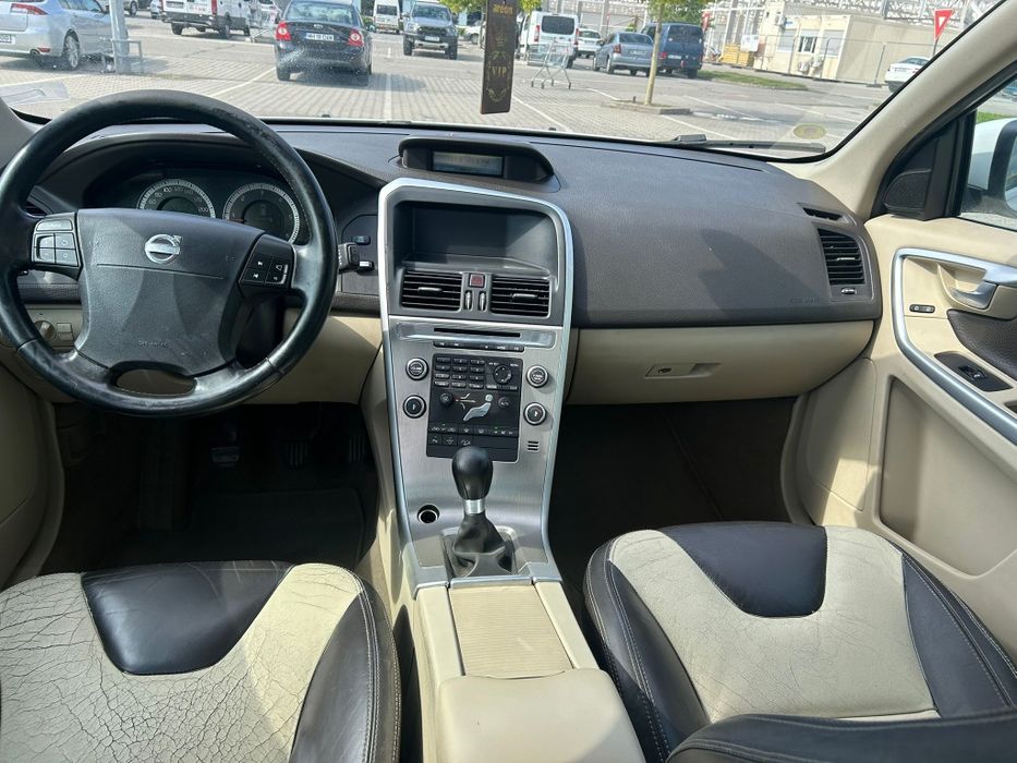 Volvo xc60 2009.