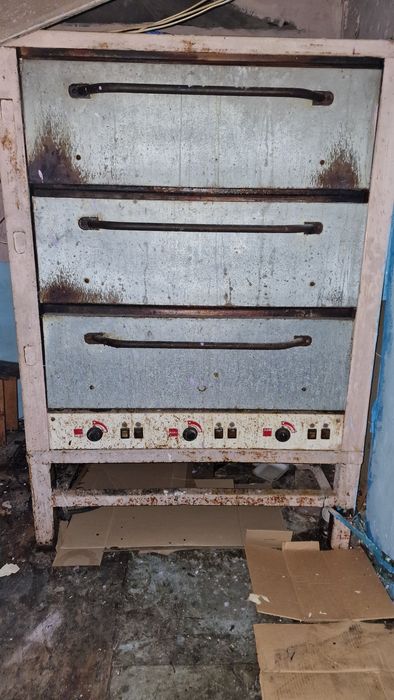 Шкаф пекарский 3-х секционный б/у