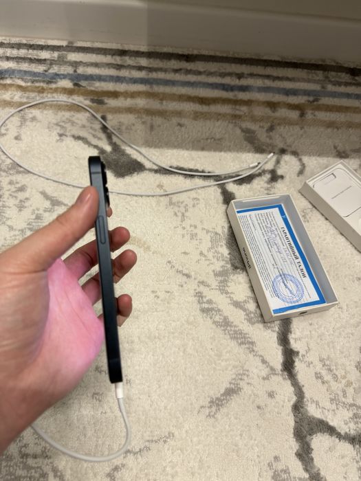 Айфон 13 продам идеал