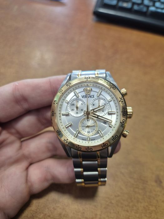 Часовник Versace
