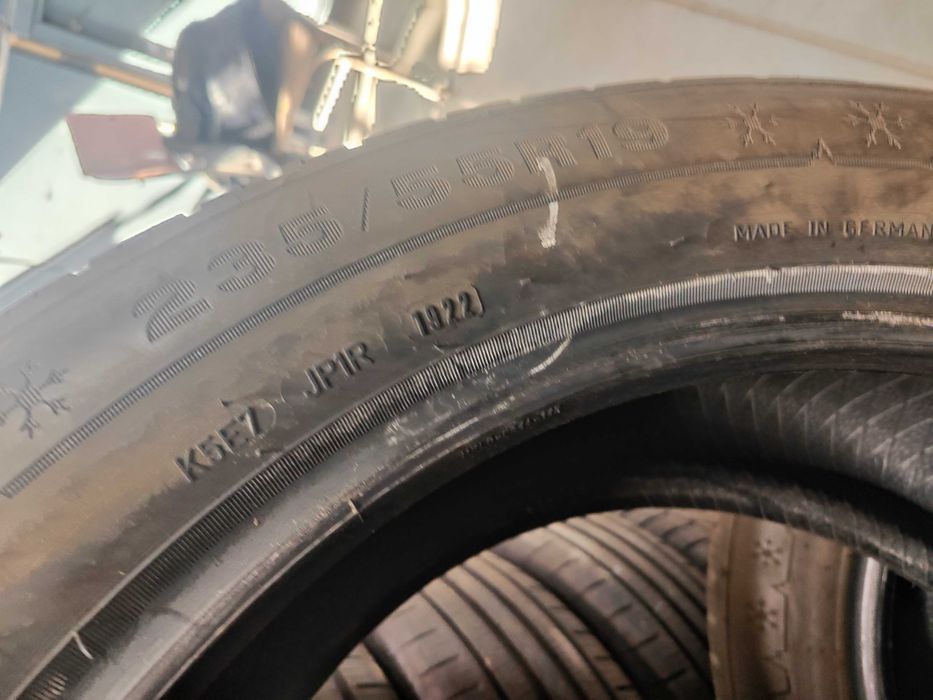 4бр.зимни гуми 235/55/19 Dunlop