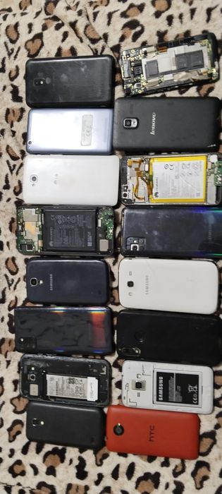 16 телефонов нерабочее состояние