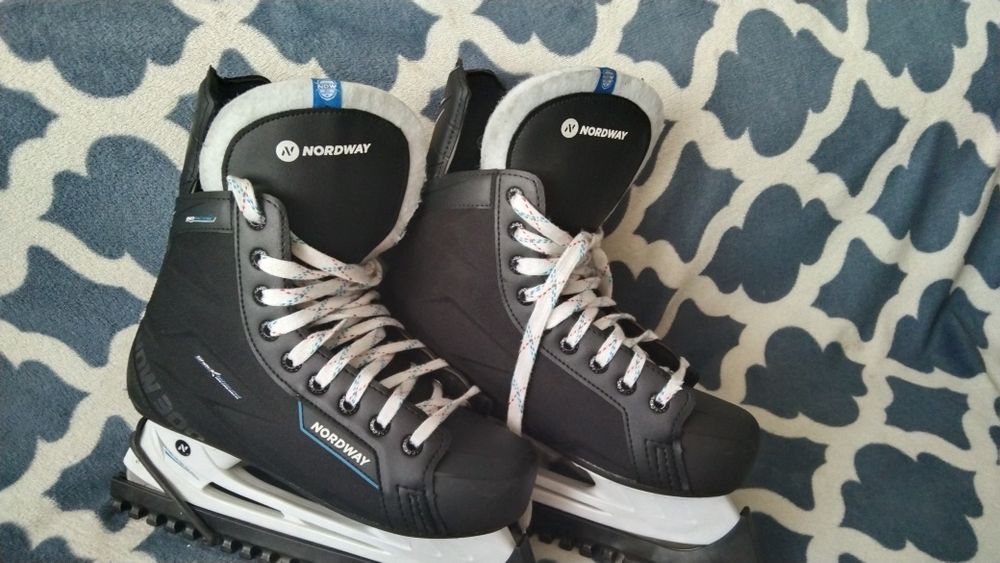 СРОЧНО ПРОДАМ Коньки Nordway NDW200