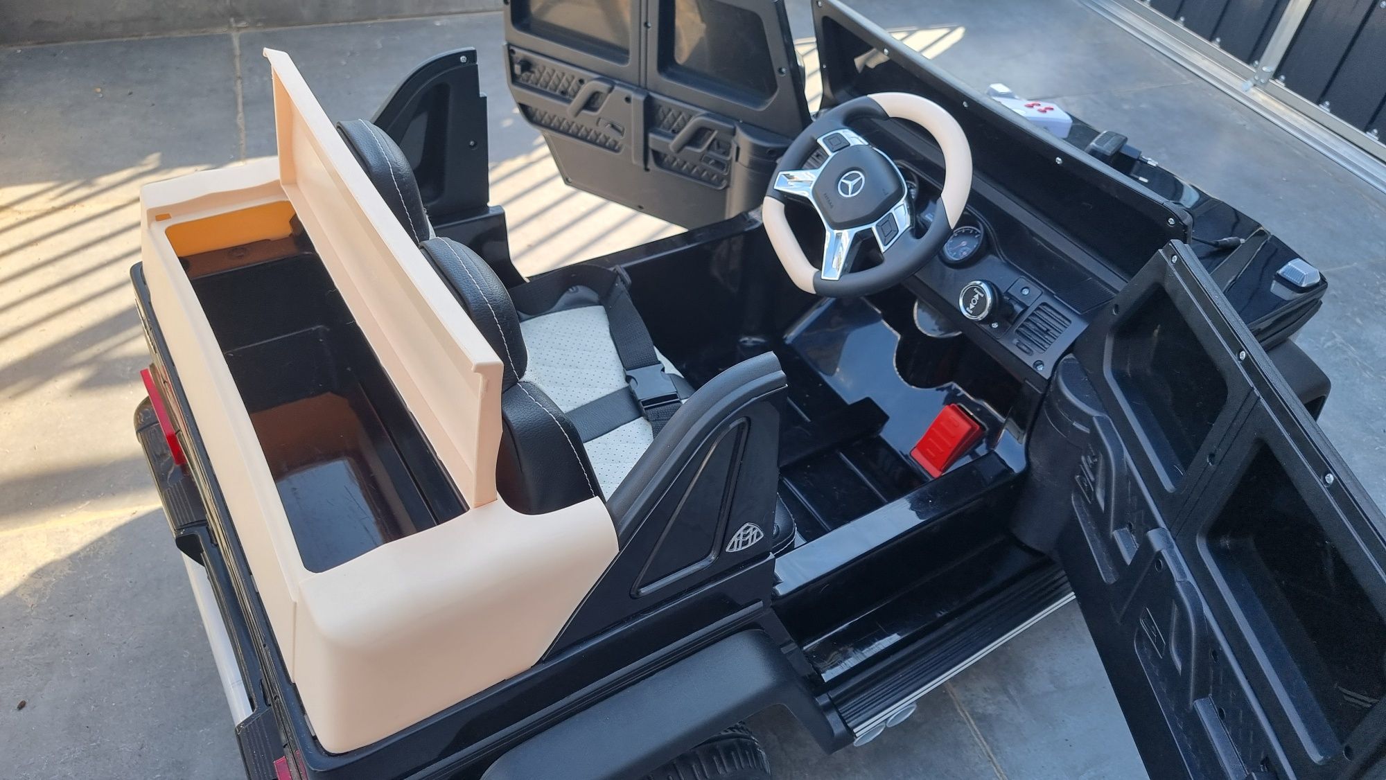 Akyмyлamopeн gжun MERCEDES MAYBACH G650