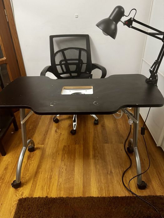 Vand masa de manichiura pliabila cu aspirator incorporat