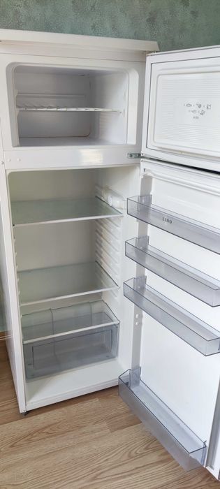 Продавам хладилник LINO HSL 260 - 234 лв.