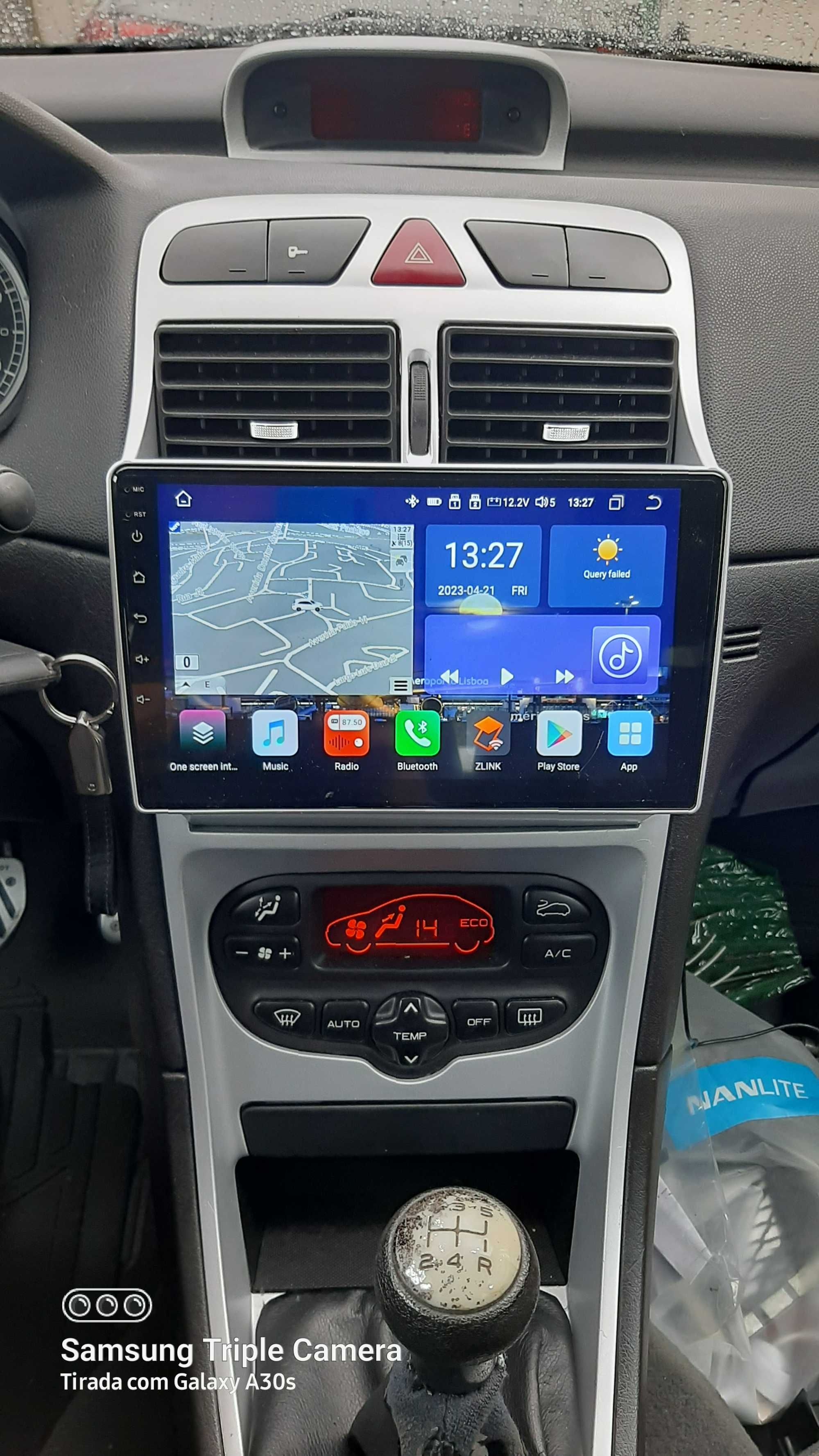 PROMOTIE - Navigatie GPS Android Peugeot 307 CC SW - WIFI BT USB