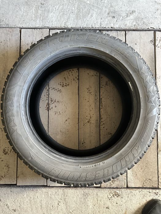 Продам авторезину 235/60 R 18 б/у