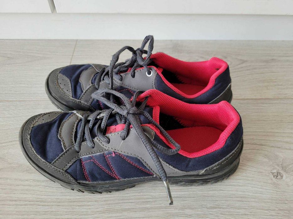 Обувки за планина за момче/момиче - 36 номер. Цена 32 лв.