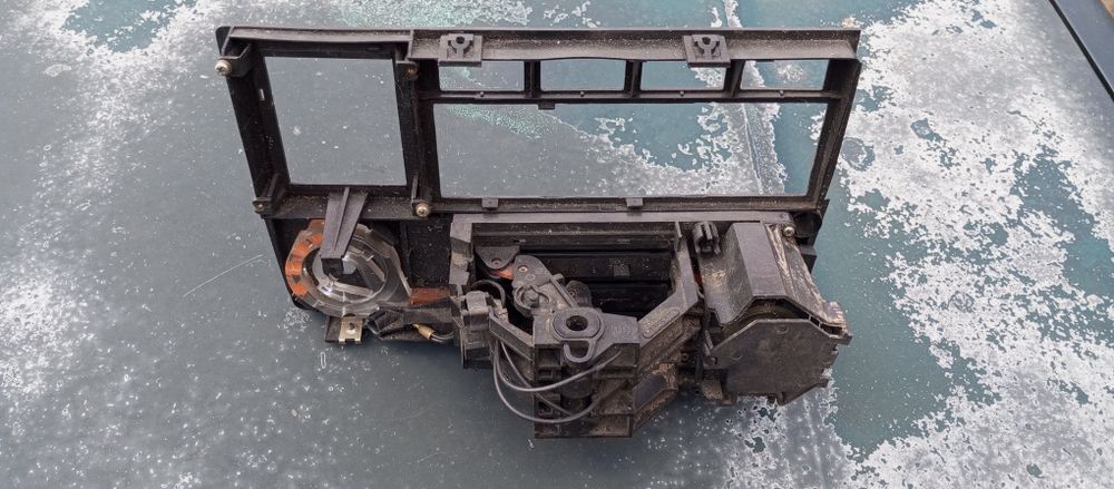 Части за БМВ Е30