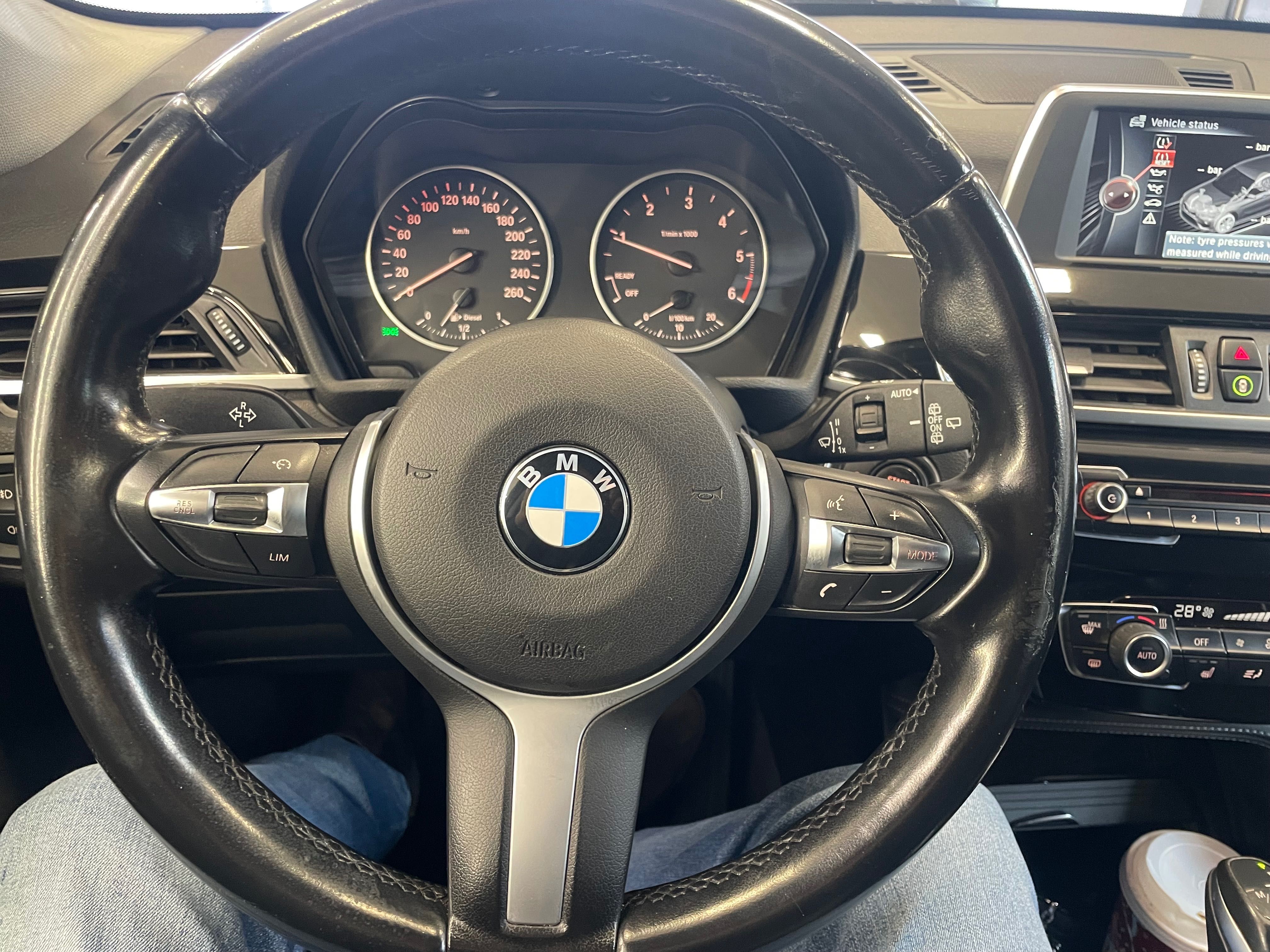 Bmw X1 2.0 Xdrive Гаранционна