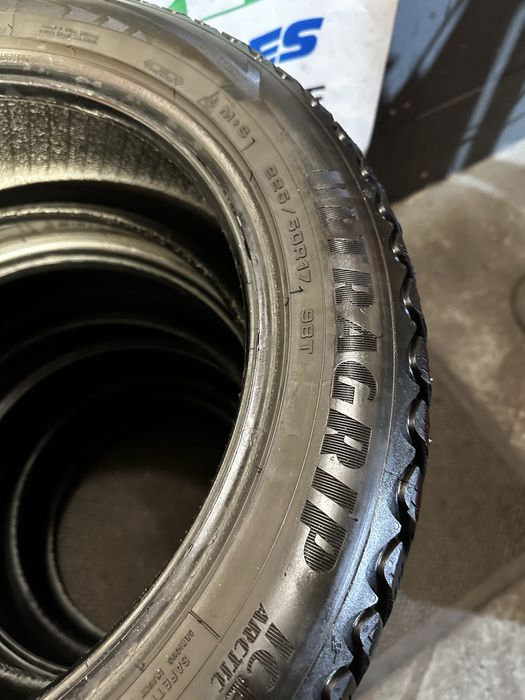 225/50 R17 98T XL - Goodyear Ultra Grip ICE ARCTIC M+S Oferta