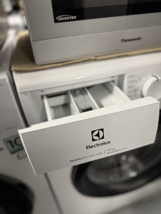 Masina de spalat rufe Electrolux EW6S1065NBB