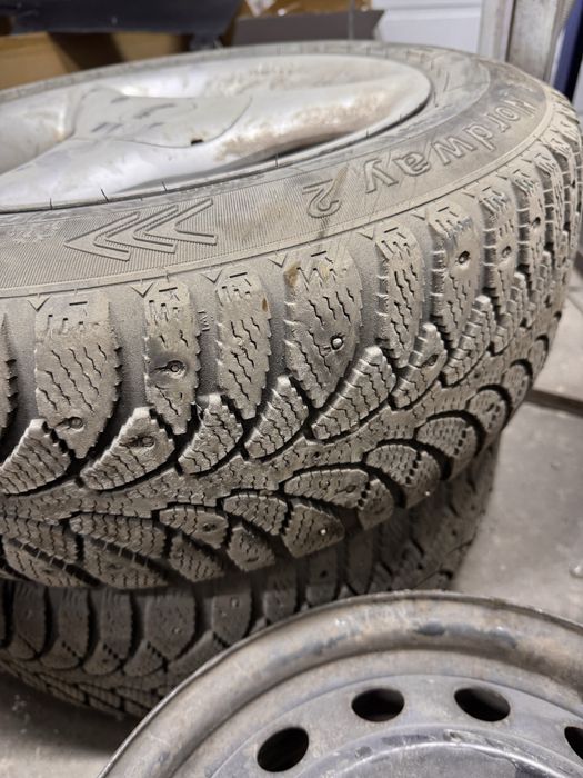 Шины с дисками в хорошем состоянии. Не дорого