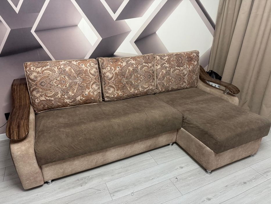Продам раскладной диван