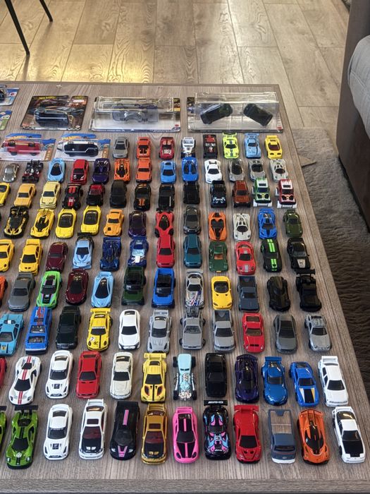 Hot wheels колички