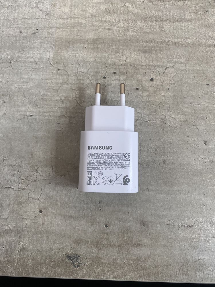 Зарядно Samsung Super Fast Charger