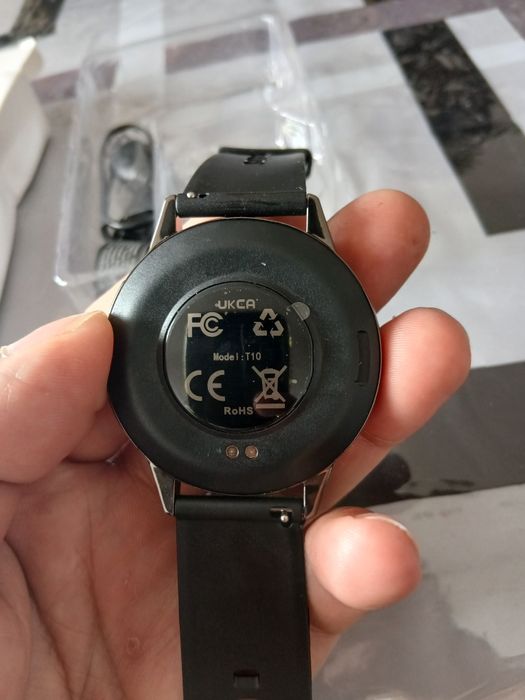 Продавам смарт часовник