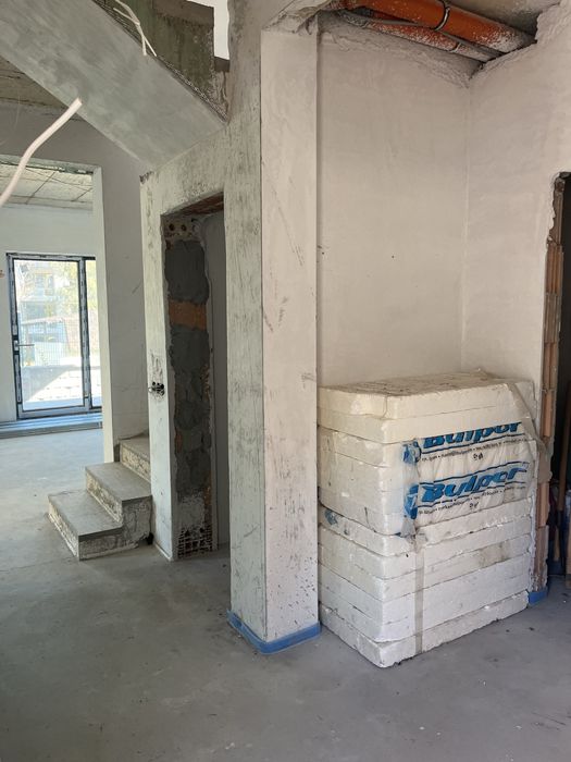 Продава се Къща в Варна, Базар Левски - 250 кв.м за 1400 €/кв.м - Снимка #11