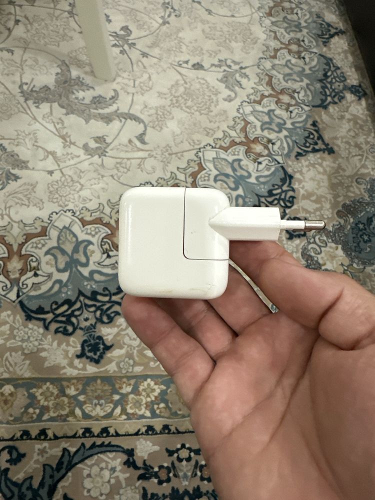 Apple USB Power Adapter 12W зарядка блок питания и кабель lightning