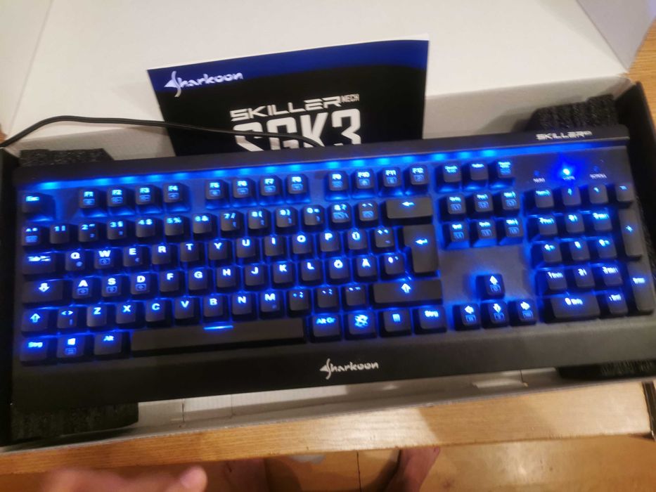 Tastatura on led ne folosita