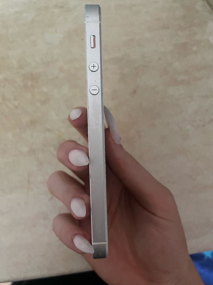 Iphone SE 2016 silver
