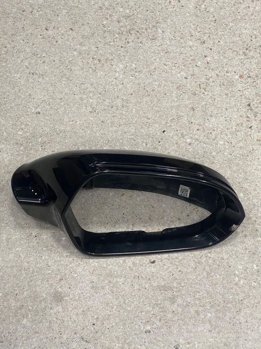 Capac oglinda cu semnalizare dreapta Audi A6 C7