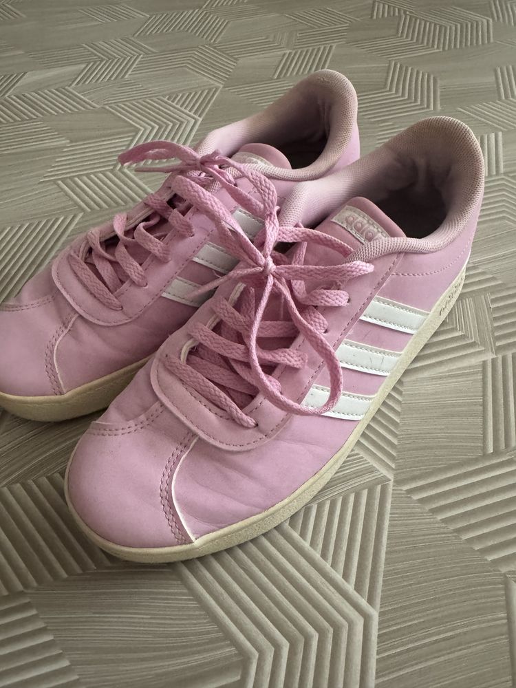 Розови маратонки ADIDAS