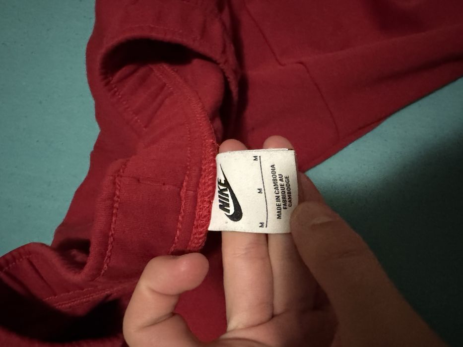 Nike tech fleece червен!!