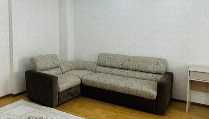 Продам б/у диван