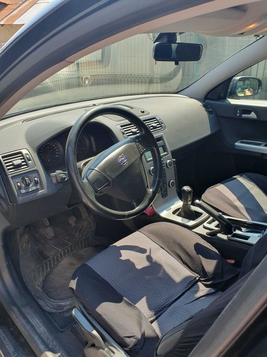 Vand Volvo S40, in stare foarte buna de functionare (probe la mecanic)
