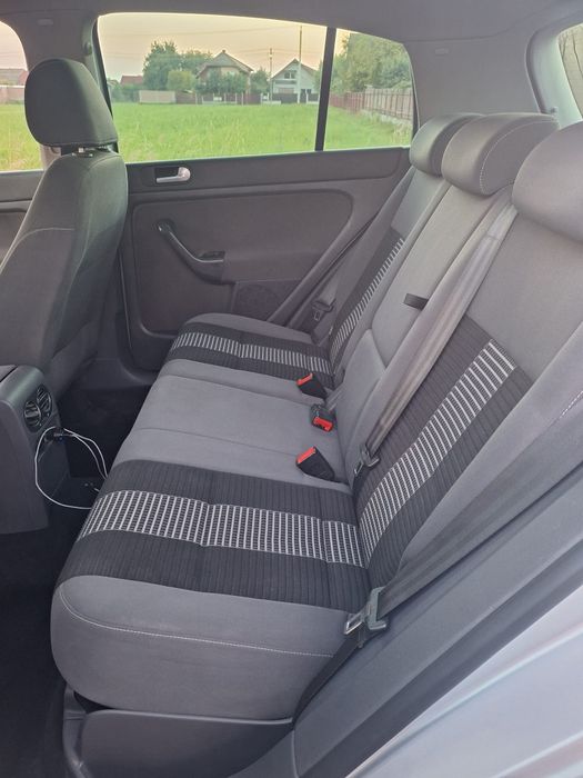 Se vinde golf 5 plus