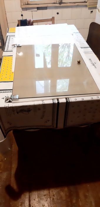 Стъклени вратички  за  шкаф секция