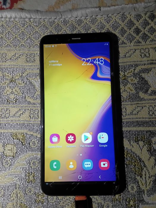 Samsung j4 plus.