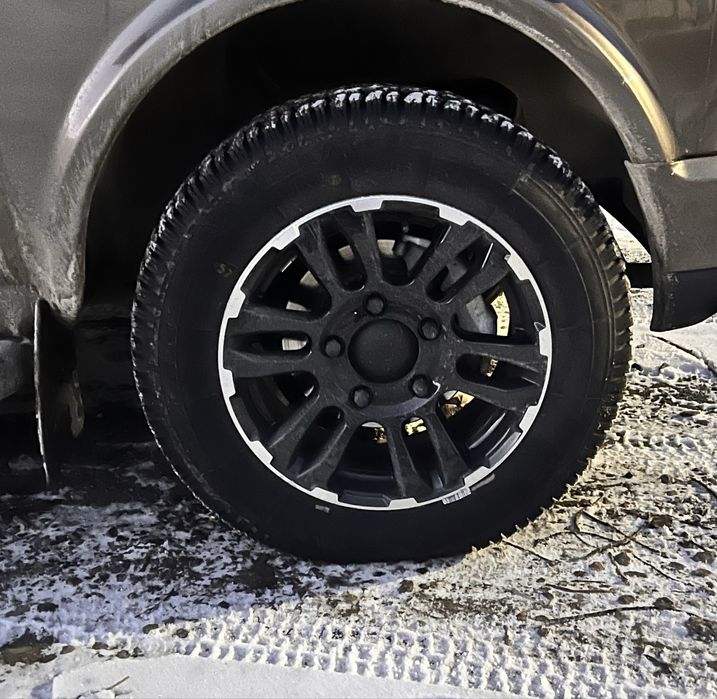 Продам комплект дисков с резиной!