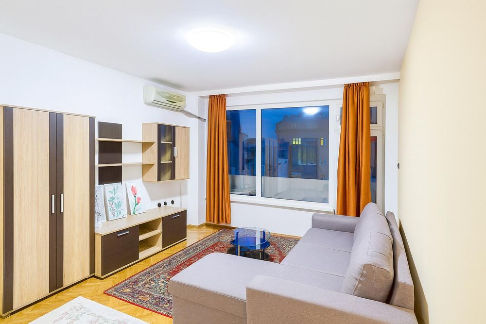 Двустаен апартамент в района на Центъра/ С ПАРКОМЯСТО!!!