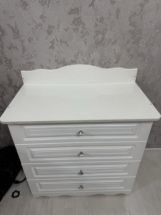 Продаю срочно камод для деских вещей в очень хорошем состоянии