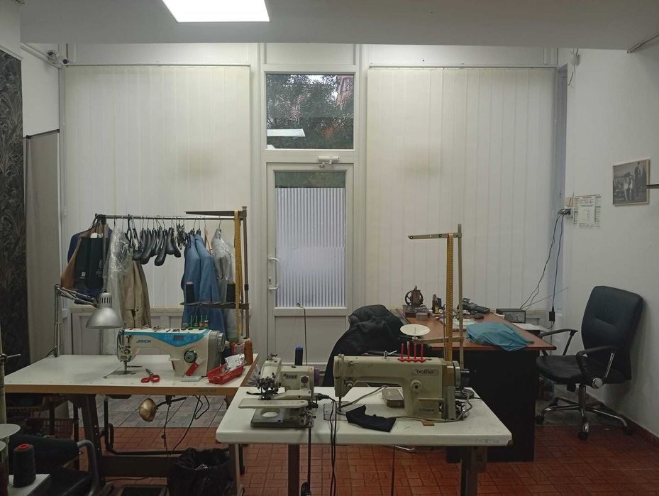 inchiriez spatiu comercial