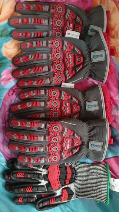 Продам перчатки Новые