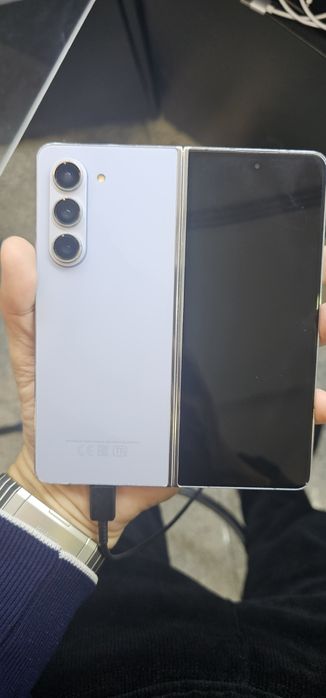 Samsung Z fold 5  12/512